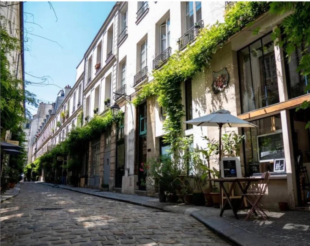 Paris-Bastille 외부 사진